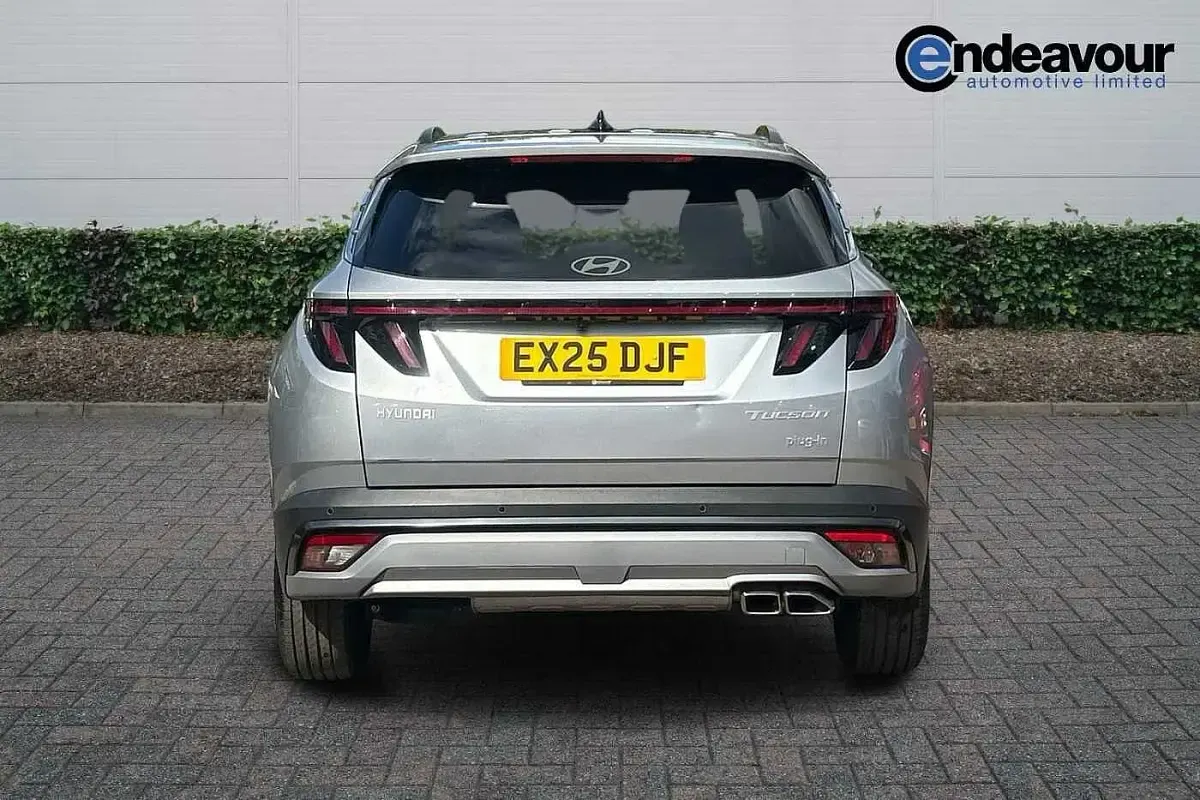 Used Hyundai Tucson Advanced 248 HP (182 kW) 2025 Silver SUV