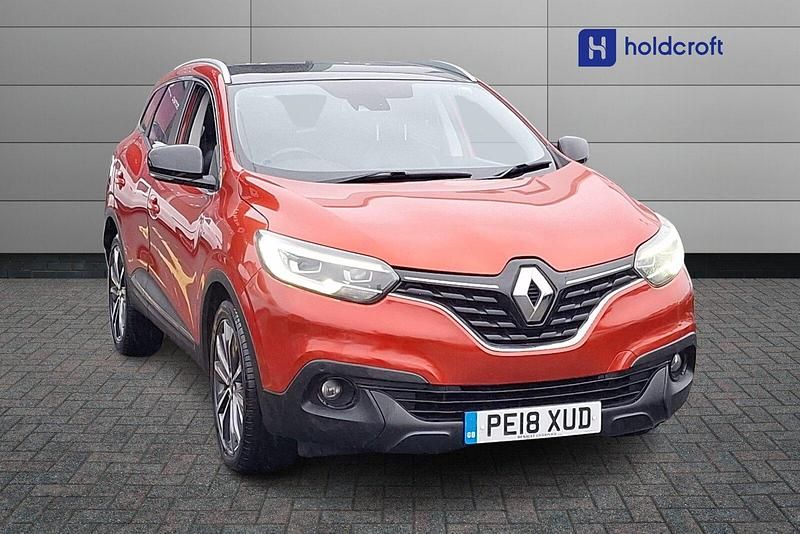 Red Used 2018 Renault Kadjar SUV | £10,999 (Fair price) - Image 1/1
