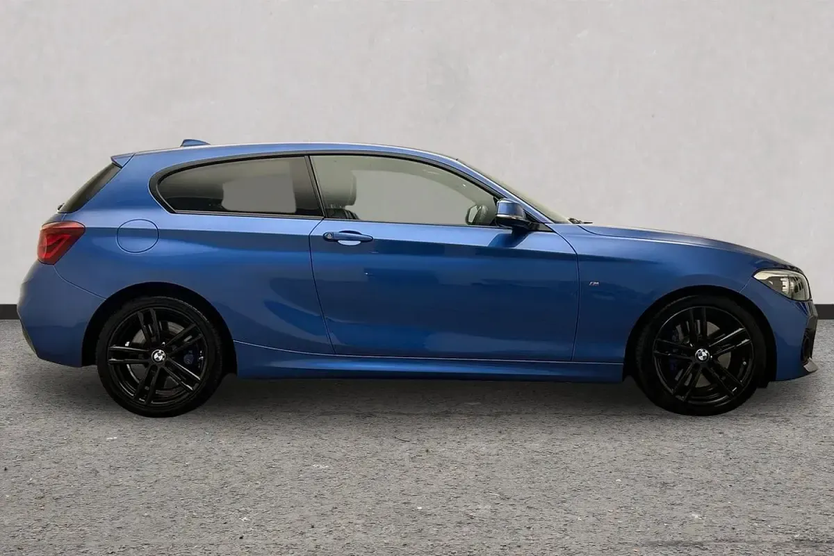 Used BMW 120 M Sport 192 HP (141 kW) 2019 Blue Hatchback