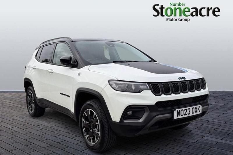 White/black Used 2023 Jeep Compass Trailhawk SUV | £18,300 (Fair price) - Image 1/1