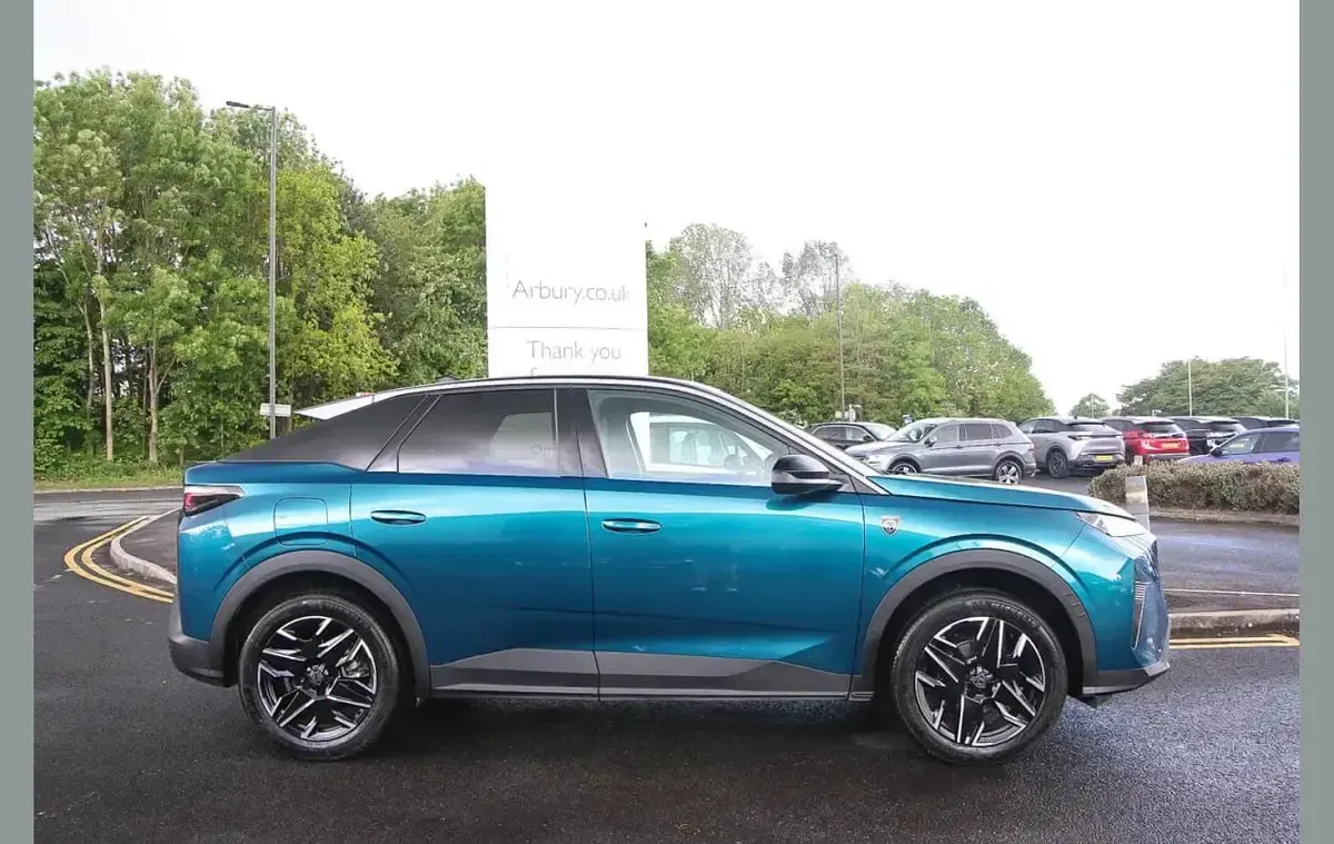 Used Peugeot 3008 GTi 134 HP (98 kW) 2025 Blue SUV