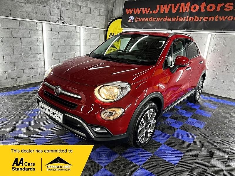 Red Used 2015 Fiat 500X Cross SUV | £6,295 (Fair price) - Image 1/4