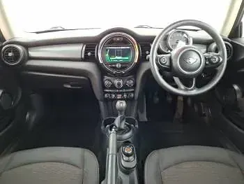Used Mini Cooper Classic 136 HP (100 kW) 2019 White Hatchback