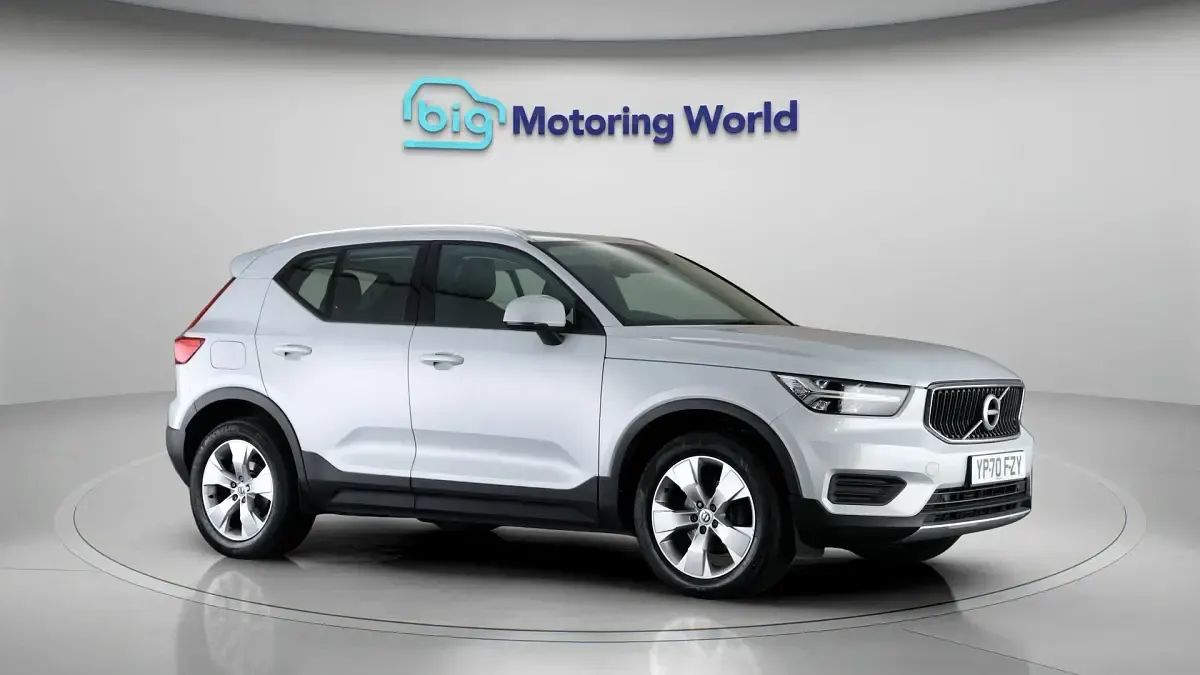Used Volvo XC40 Momentum 163 HP (119 kW) 2020 SUV