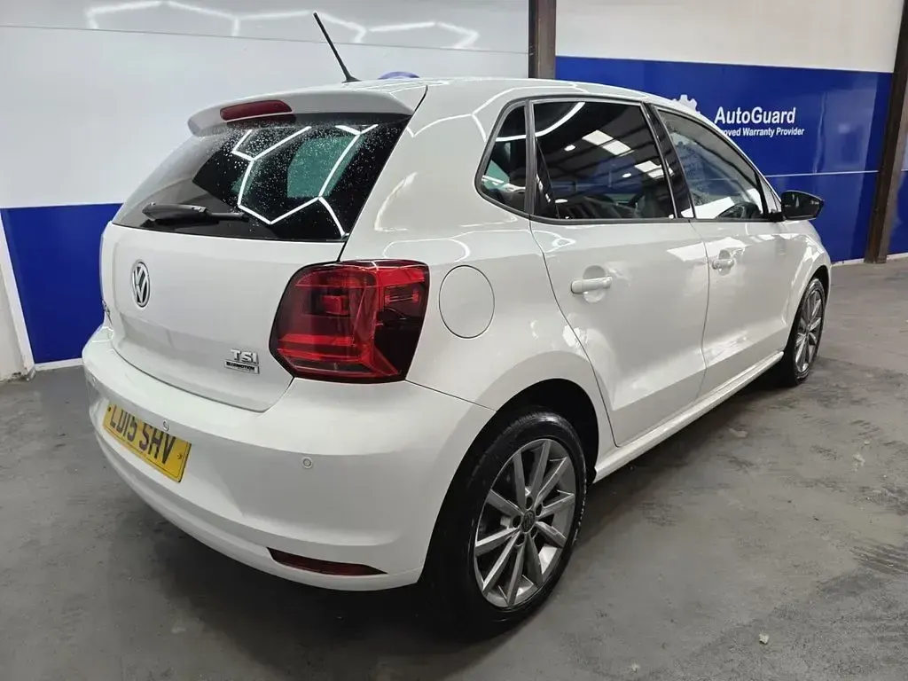 Used VW Polo Design 2015 White Hatchback