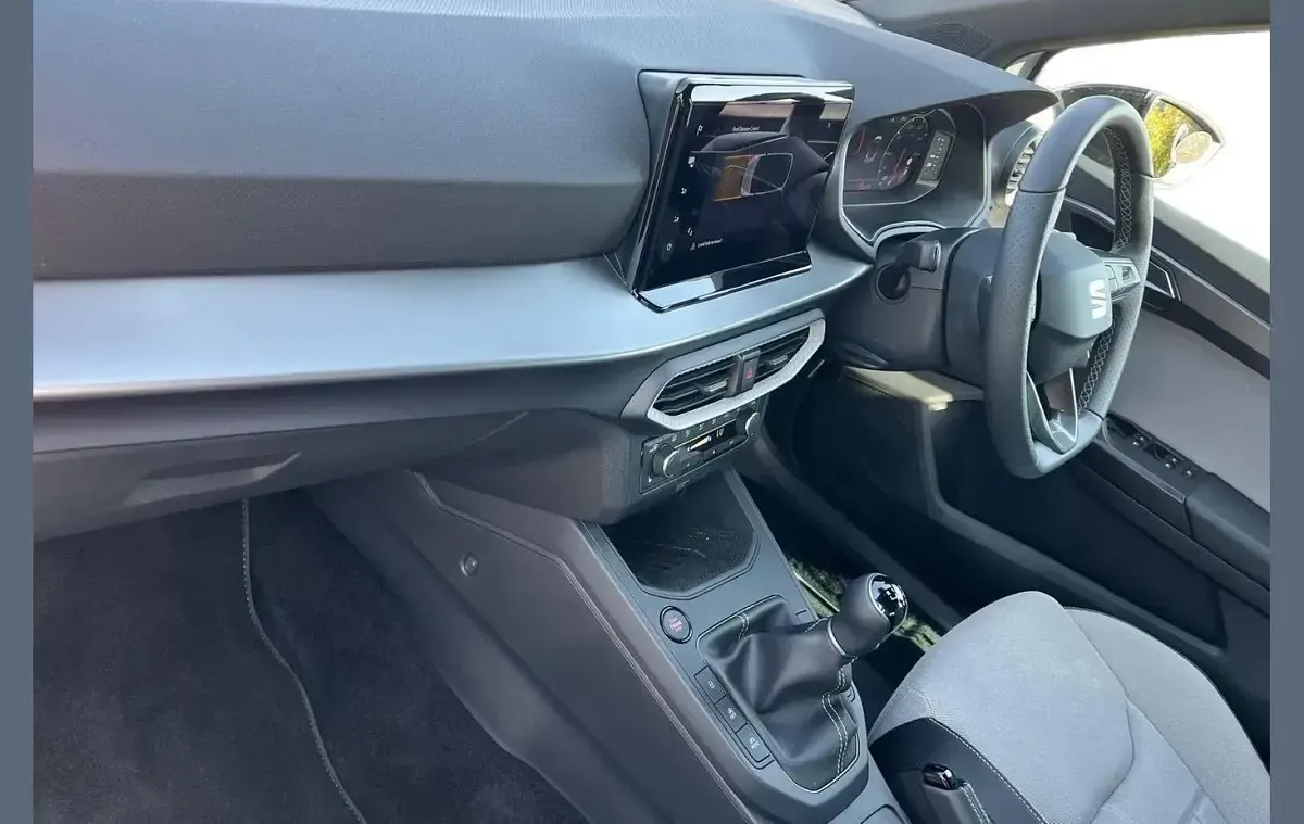 Used Seat Arona FR Sport 113 HP (83 kW) 2026 Grey SUV