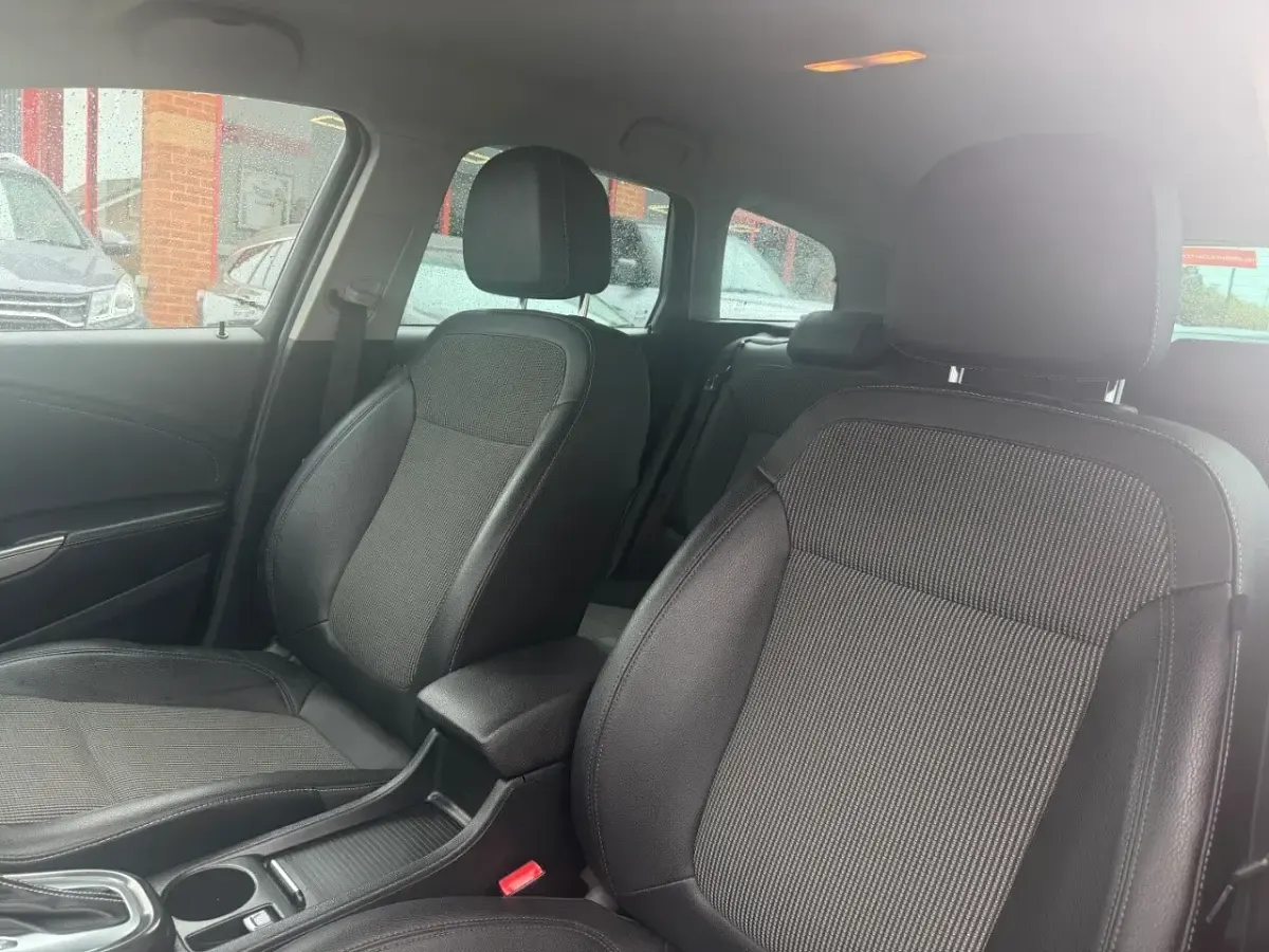 Used Vauxhall Astra 165 HP (121 kW) 2011 Silver Estate