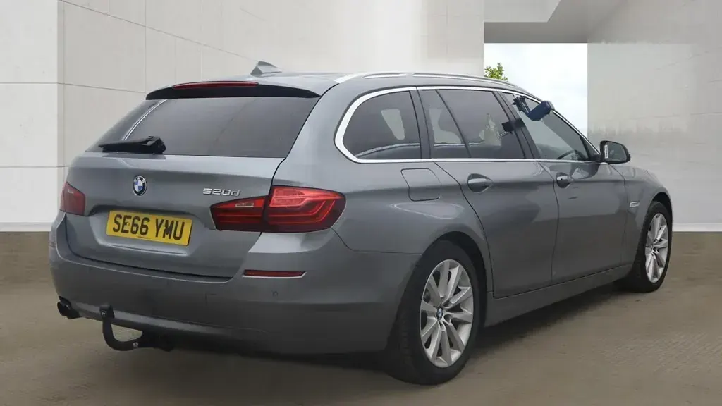 Used BMW 520 Luxury Line 2016 Grey Estate