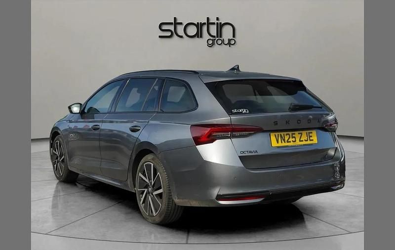 Used Skoda Octavia SportLine 147 HP (108 kW) 2025 Grey Estate