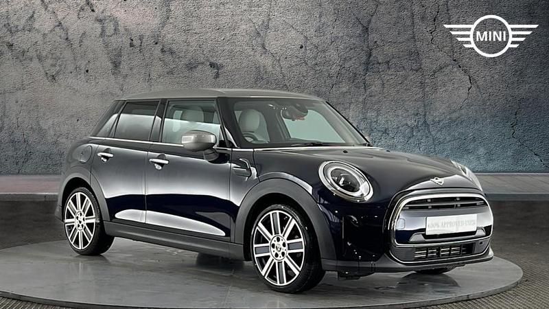 Used Mini Cooper Exclusive 134 HP (98 kW) 2023 Black Hatchback
