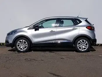 Used Renault Captur Dynamique 90 HP (66 kW) 2017 Silver SUV