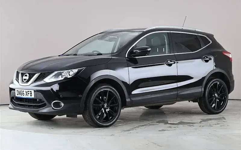 Used Nissan Qashqai Tekna 110 HP (80 kW) 2016 Black SUV