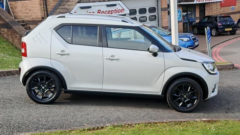 Usado Suzuki Ignis SZ5 90 HP (66 kW) 2017 Branco SUV