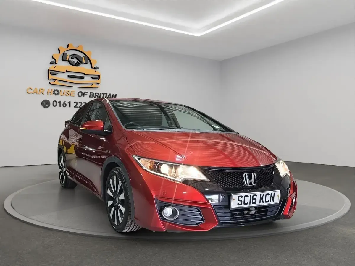 Begagnad Honda Civic SE Plus 100 HK (73 kW) 2016 Röd Halvkombi