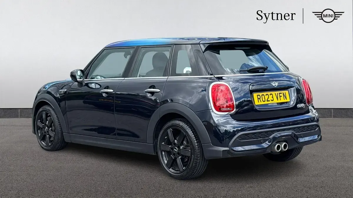 Used Mini Cooper S Classic 176 HP (129 kW) 2023 Black Hatchback