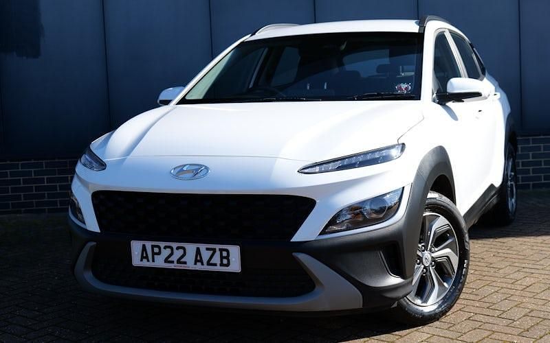 Used Hyundai Kona SE 141 HP (103 kW) 2022 White SUV