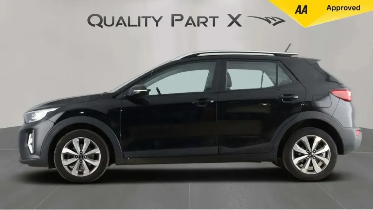 Używany Kia Stonic 100 KM (73 kW) 2021 Czarny SUV