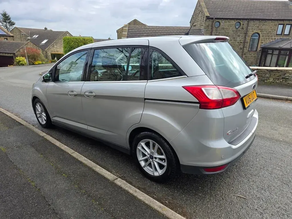 Used Ford Grand C-Max Zetec 2016 Silver MPV