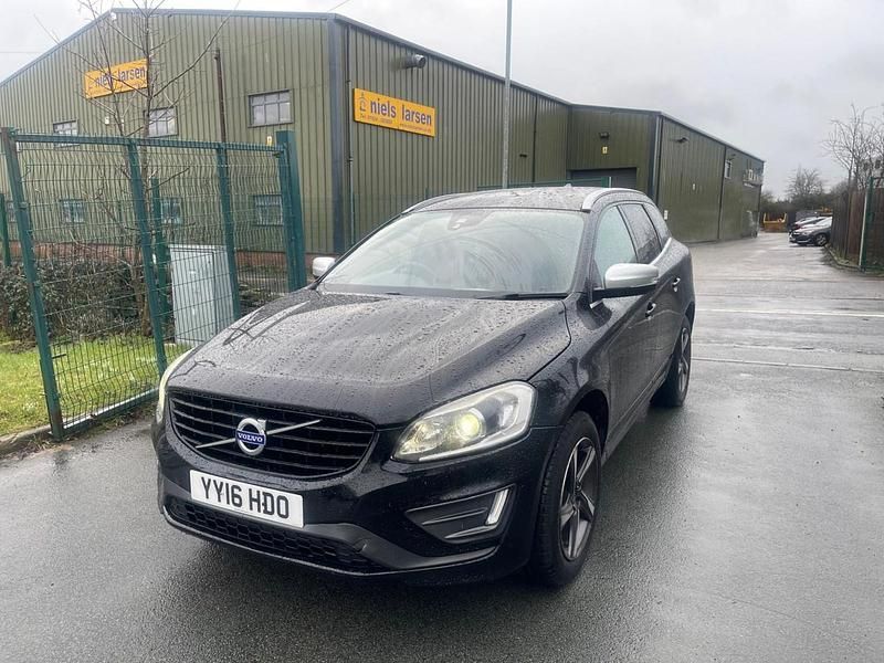 Used Volvo XC60 R-Design 190 HP (139 kW) 2016 Black SUV