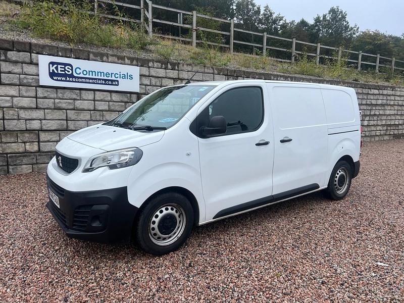 White Used 2020 Peugeot Expert Van | £11,995 (A bit pricey) - Image 1/4