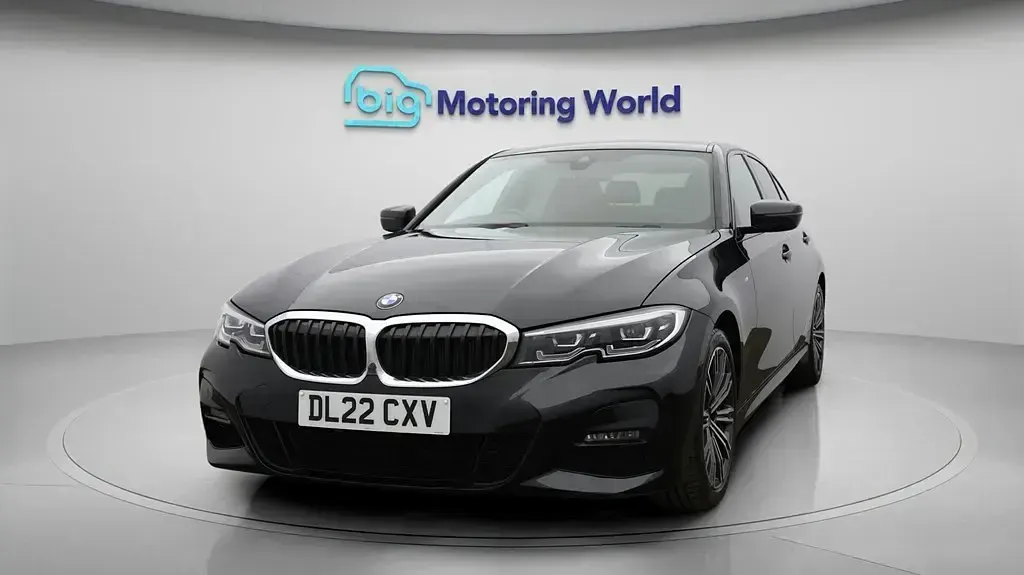 Usado BMW 320 M Sport 184 HP (135 kW) 2022 Preto Sedan