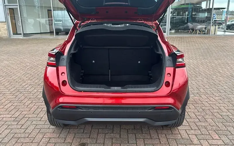Used Nissan Juke N-Connecta 117 HP (86 kW) 2020 Red SUV