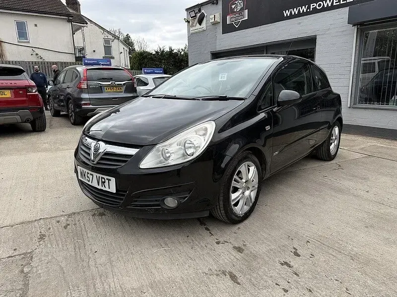 Used Vauxhall Corsa Design Edition 78 HP (57 kW) 2007 Black Hatchback