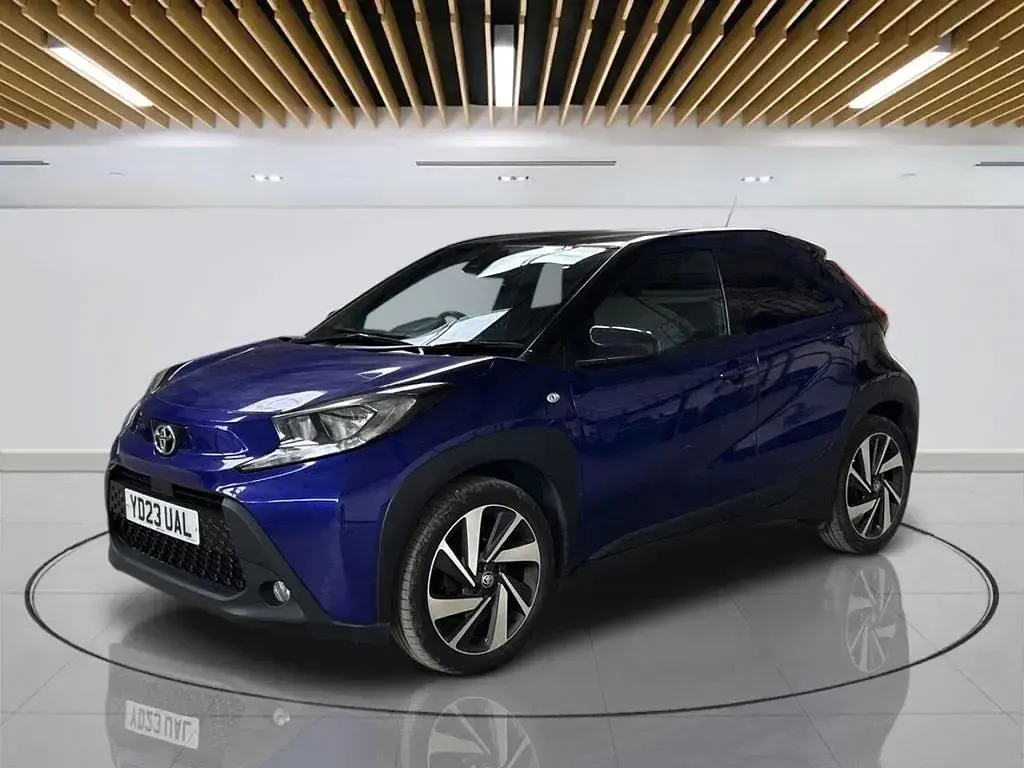 Used Toyota Aygo X 72 HP (52 kW) 2023 Blue SUV