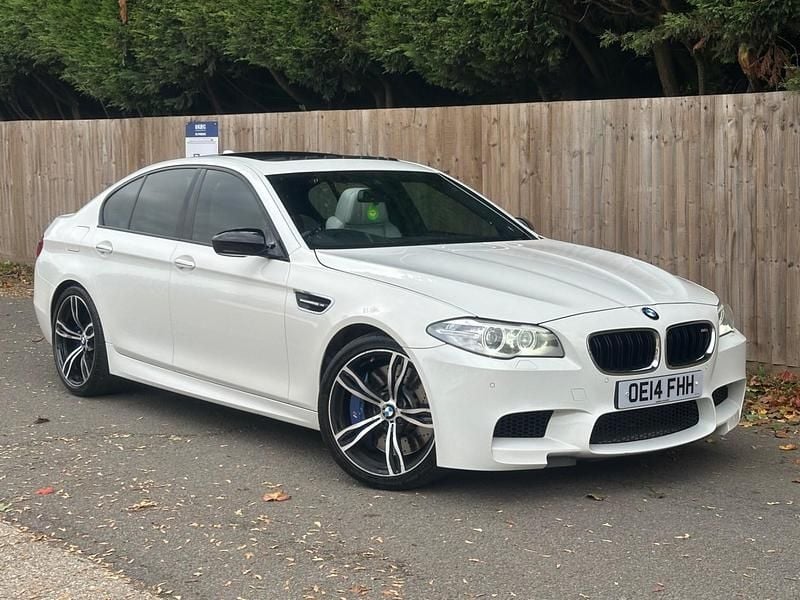 White Used 2014 BMW M5 M Sport Sedan | £13,995 (Good price) - Image 1/4