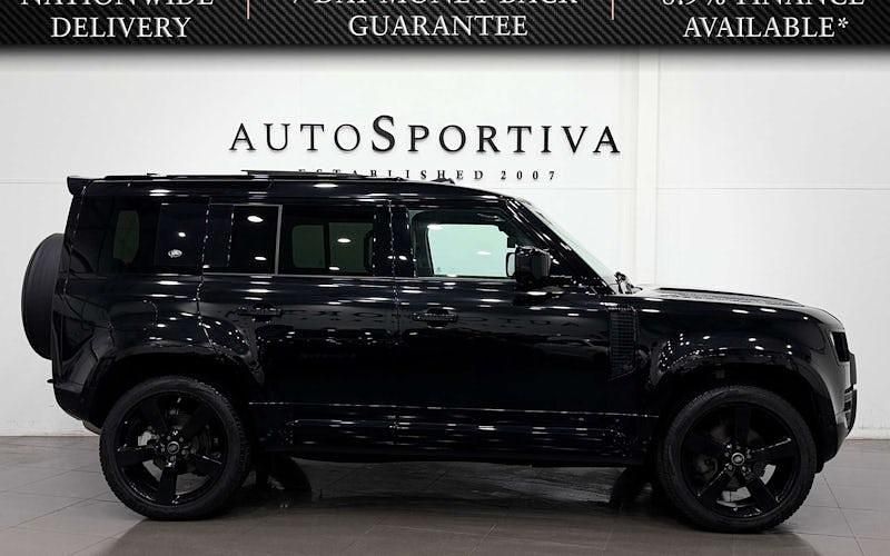 Used Land Rover Defender SE Dynamic 249 HP (183 kW) 2025 Estate