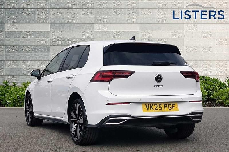 Used VW Golf VIII GTE 245 HP (180 kW) 2025 Pure white Hatchback
