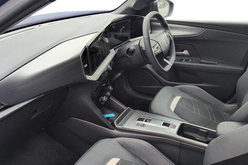 Used Vauxhall Mokka Ultimate 130 HP (95 kW) 2025 Blue SUV