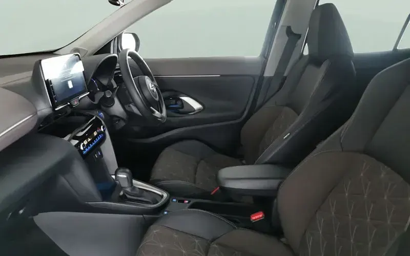 Used Toyota Yaris Hybrid 116 HP (85 kW) 2025 Estate