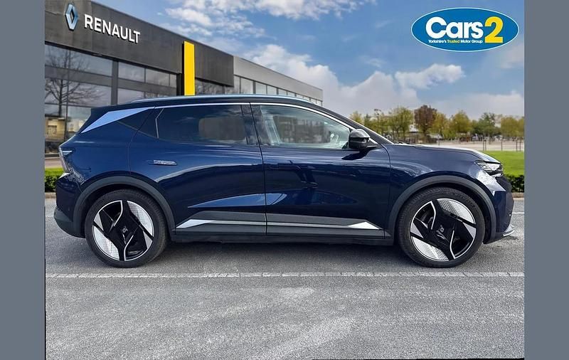 Used Renault Scenic E-Tech Iconic 160 kW (218 HP) 2024 Blue/black  SUV