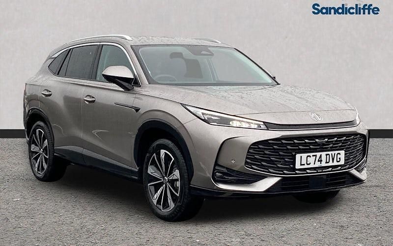 Metallic sterling silver Used 2024 MG HS Trophy SUV | £19,787 (Fair price) - Image 1/4