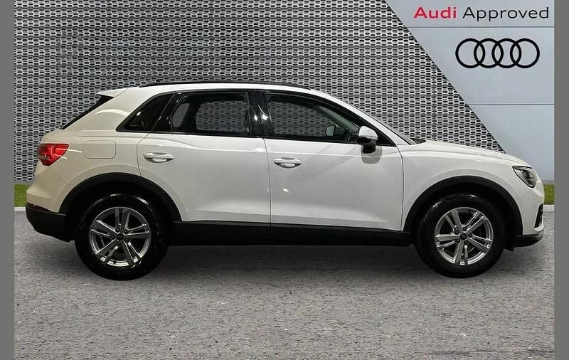 Used Audi Q3 Design 147 HP (108 kW) 2023 White SUV