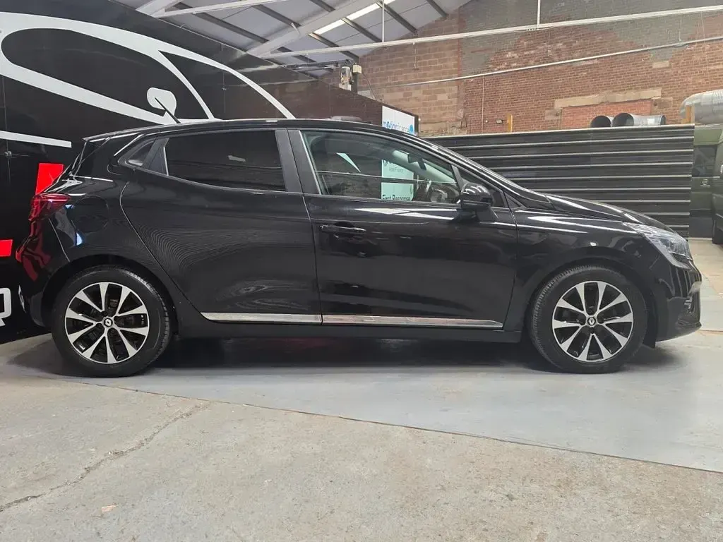 Used Renault Clio Iconic 2020 Black Hatchback