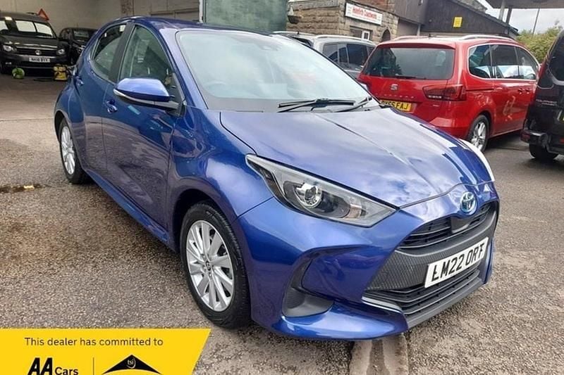 Used 2022 Toyota Yaris Hybrid | £15,475 (Good price) - Image 1/1