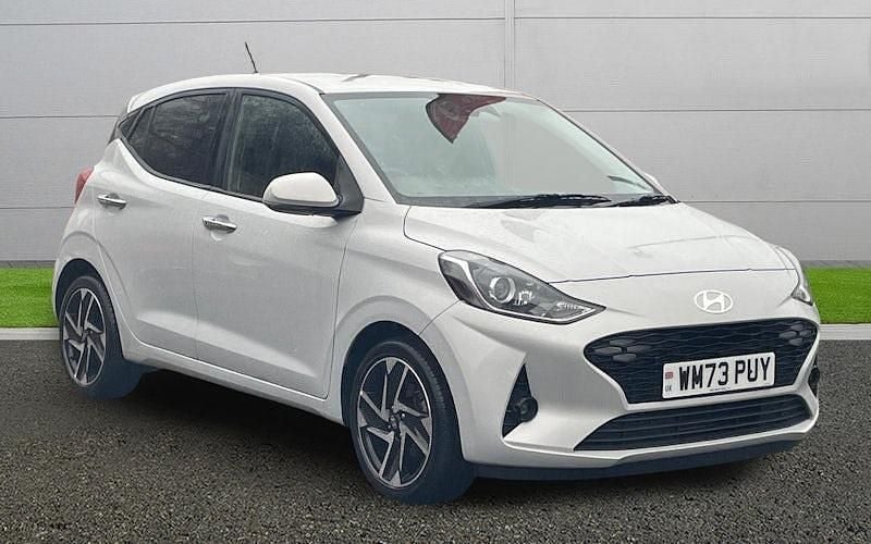 Used Hyundai i10 Premium 67 HP (49 kW) 2024 Grey Hatchback