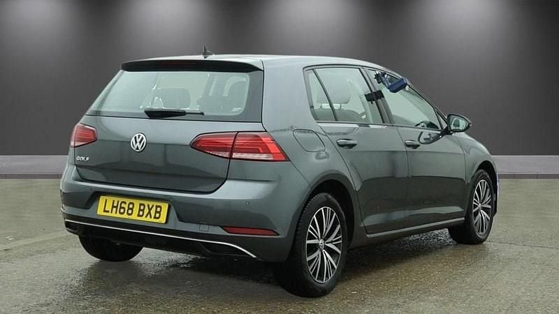 Used VW Golf VII SE 150 HP (110 kW) 2019 Grey Hatchback