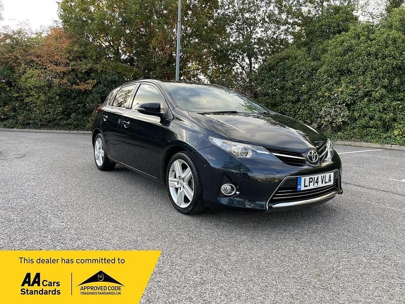 Grey Used 2014 Toyota Auris Multidrive S Hatchback | £7,770 (Fair price) - Image 1/4