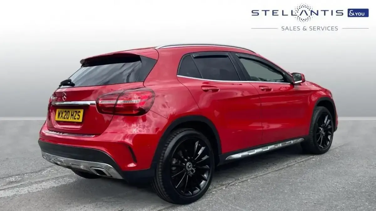 Used Mercedes GLA200 AMG line 154 HP (113 kW) 2020 Red SUV