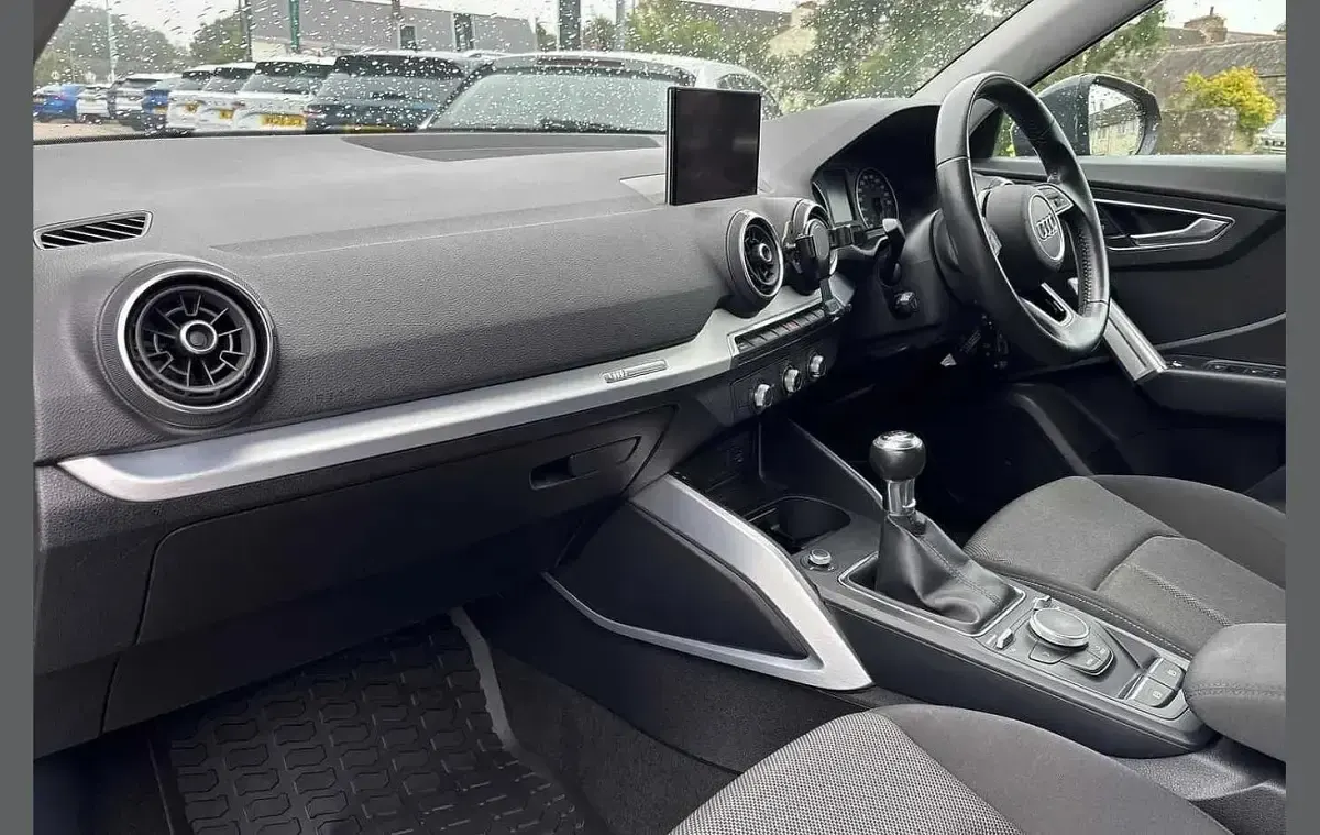 Used Audi Q2 Sport 150 HP (110 kW) 2018 Grey SUV