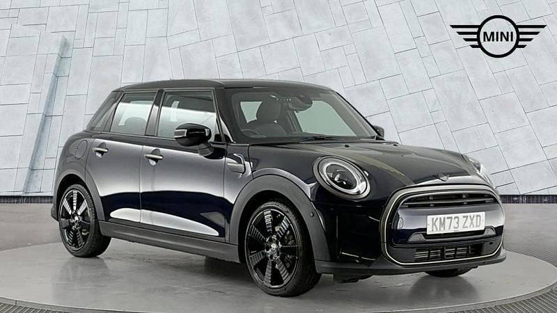Black Used 2023 Mini Cooper Hatch Hatchback | £23,250 (Fair price) - Image 1/4