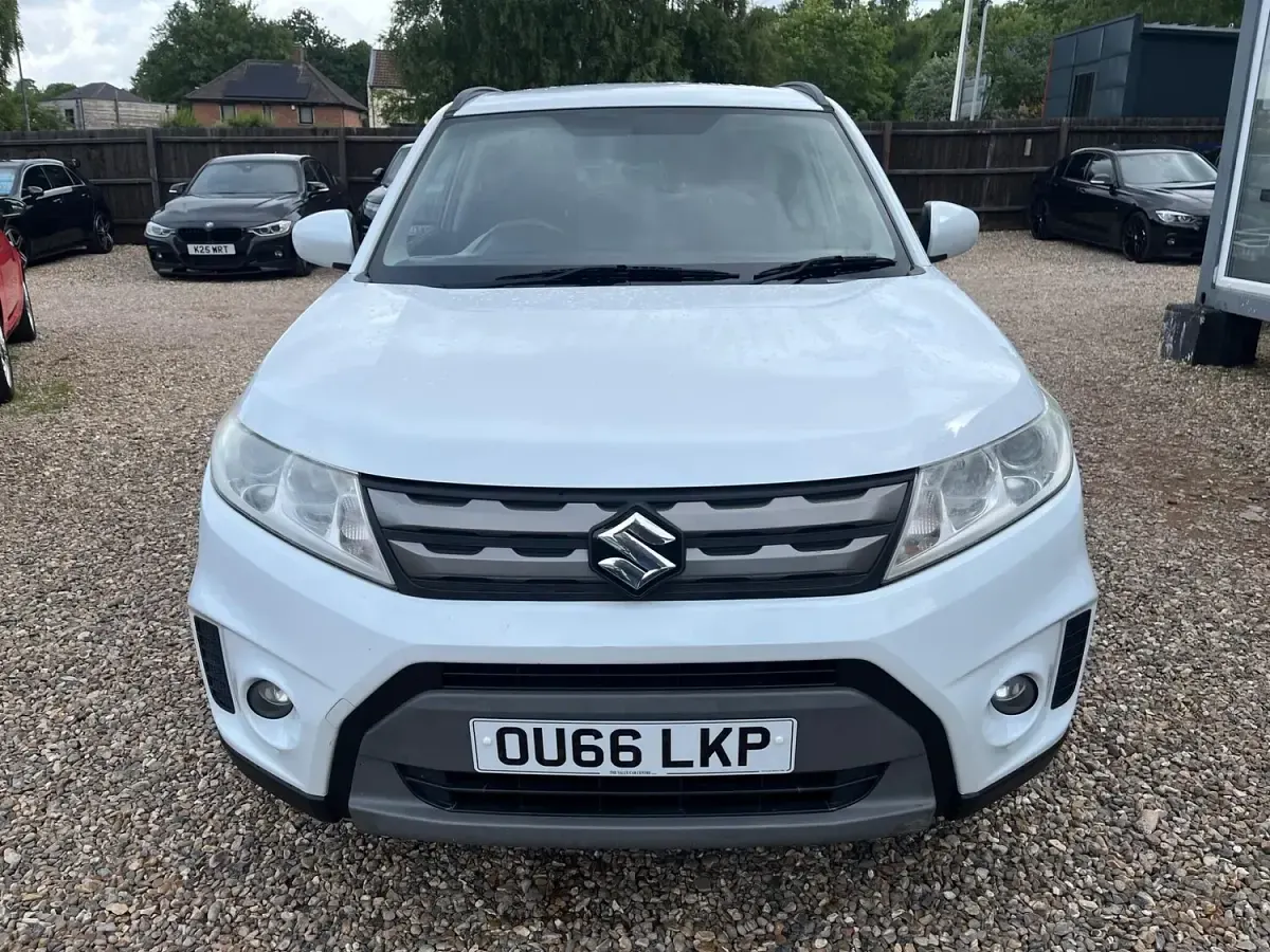 Used Suzuki Vitara SZ-T 2022 White SUV