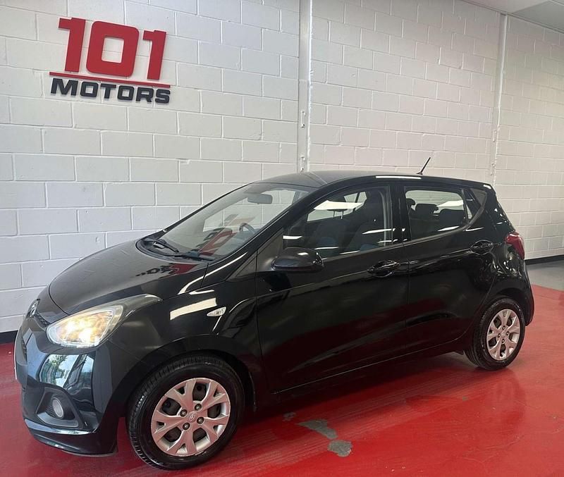 Used Hyundai i10 SE 83 HP (61 kW) 2014 Black Hatchback