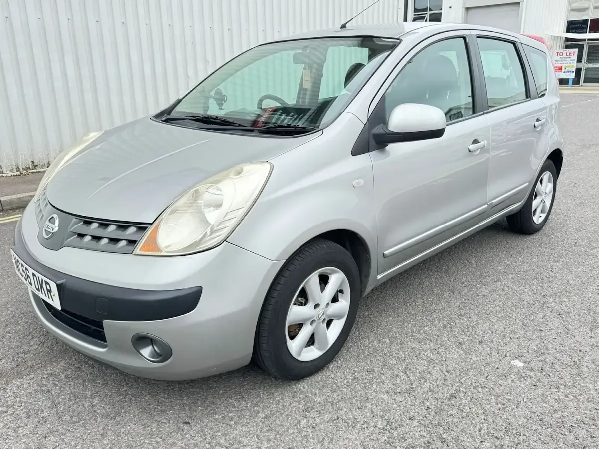 Used Nissan Note SE 110 HP (80 kW) 2006 Silver Hatchback