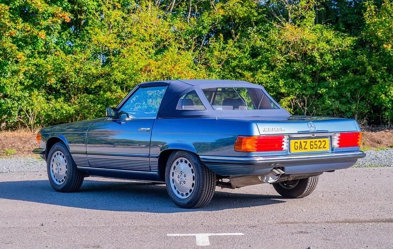 Used Mercedes SL280 185 HP (136 kW) 1984 Blue Cabriolet