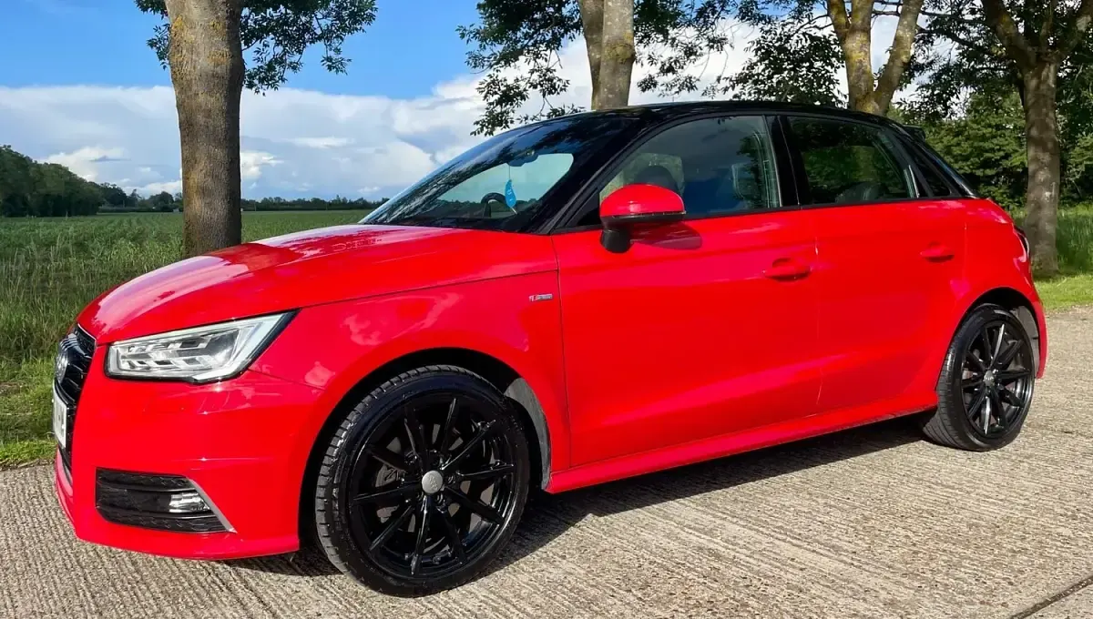 Used Audi A1 Sportback S-Line 125 HP (91 kW) 2017 Red Hatchback