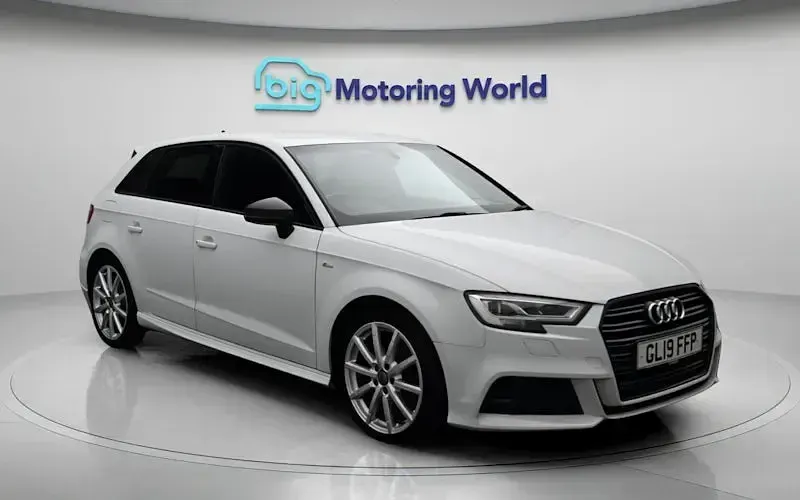 Used Audi A3 Sportback Black Edition 150 HP (110 kW) 2019 White Hatchback
